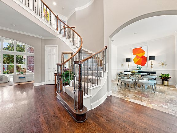 4th image of 4802 Carnegie Dr