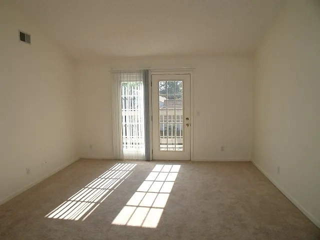 Springbrook Meadows Apartments — Photo 20