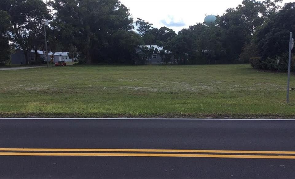 2nd image of Echo St