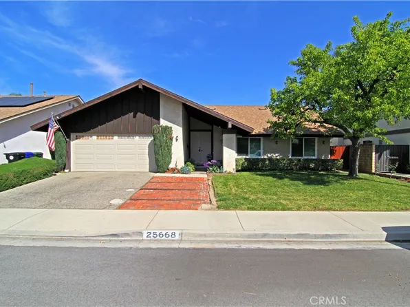 25668 Fedala Rd, Santa Clarita, CA 91355