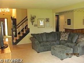 4th image of 711 N Woodhill Dr
