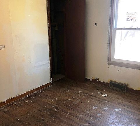 5th image of 123 4th St