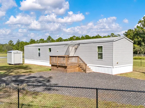 103 ISLANDER Road, Satsuma, FL 32189
