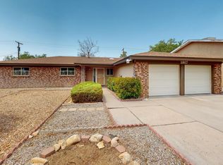 1917 Chelwood Park Blvd NE, Albuquerque, NM 87112