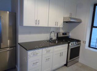 2115 24th Ave APT 1R, Astoria, NY 11102