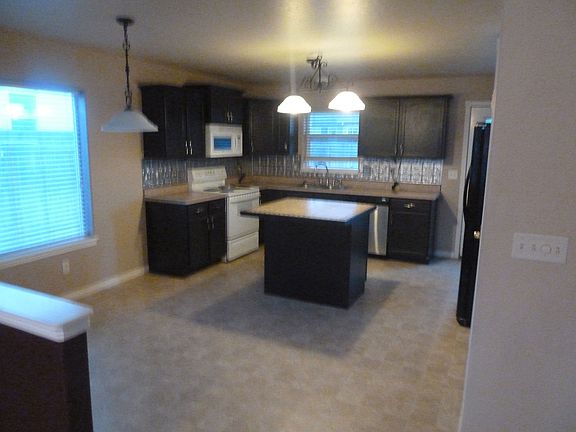 3rd image of 2486 Ironwood Ave