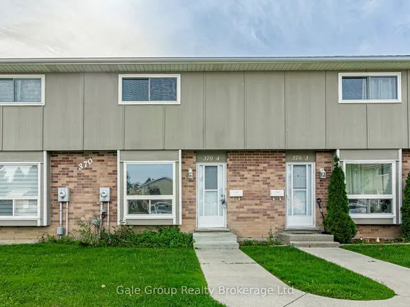 370 Springbank Ave N #4, Woodstock, ON N4T 1L3