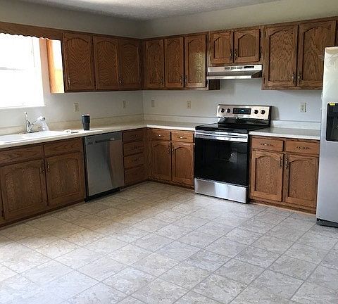 4th image of 1845 Martindale Dr