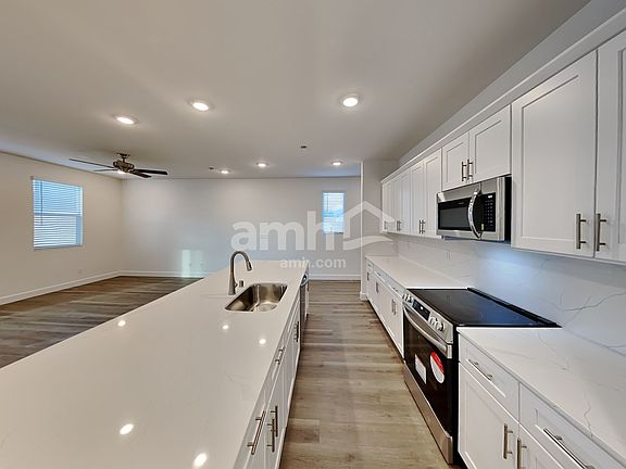 3rd image of 9241 River Owl Ct