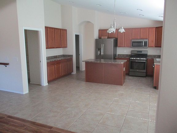 3rd image of 1315 E Palo Verde Dr