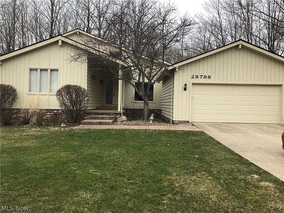 1st image of 28799 Orangewood Dr