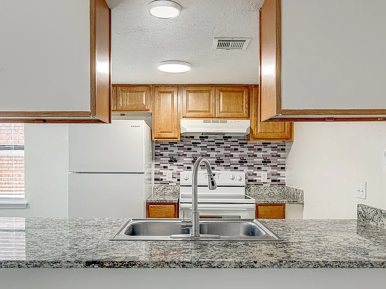 2904 NW 45th Pl #2904-C — Photo 22