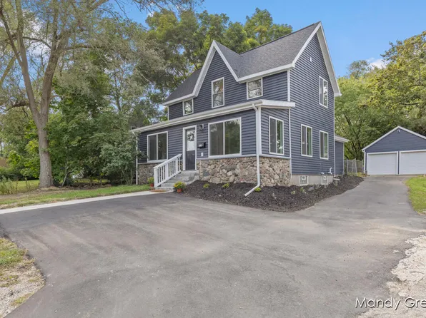 919 S Lafayette St, Greenville, MI 48838