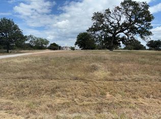 1305 Steen Rd, Kingsland, TX 78639