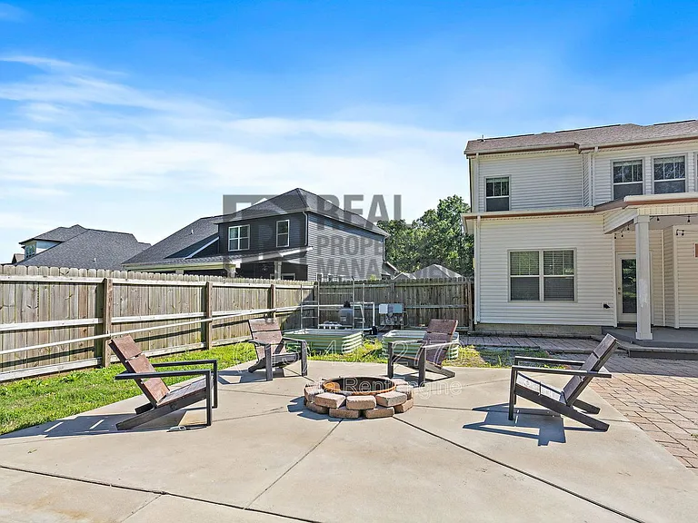 338 Crusaw Dr — Photo 36