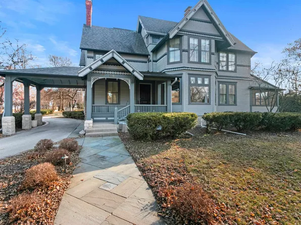 905 S Monroe Ave, Green Bay, WI 54301