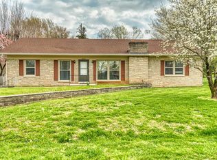 707 Peveler Dr, Russellville, KY 42276