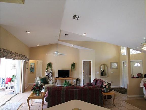 5th image of 1708 SW 51st Ter