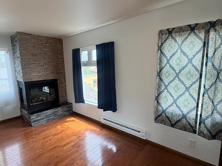 946 S Leyden St #C — Photo 3