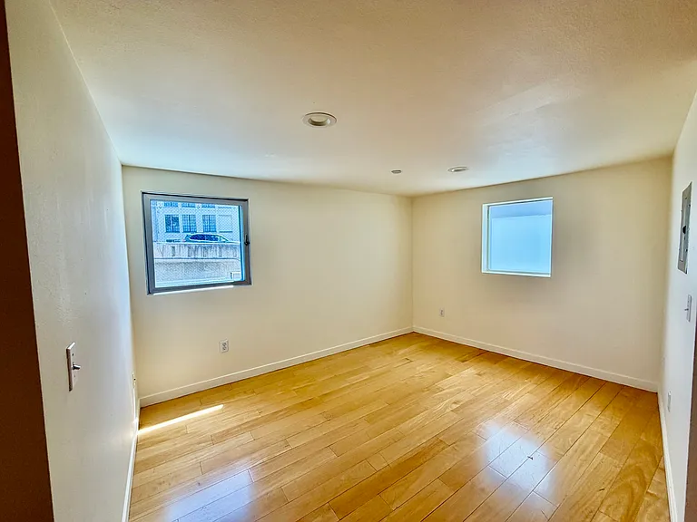 575 Harrison Street — Photo 3
