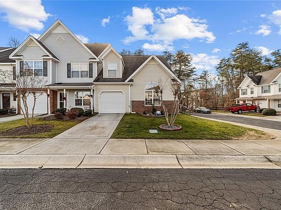 5th image of 239 Blue Robin Way