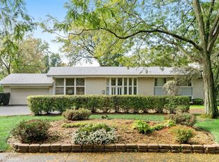 266 Larkspur Dr, Highland Park, IL 60035