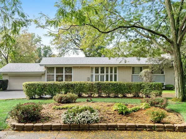 266 Larkspur Dr, Highland Park, IL 60035