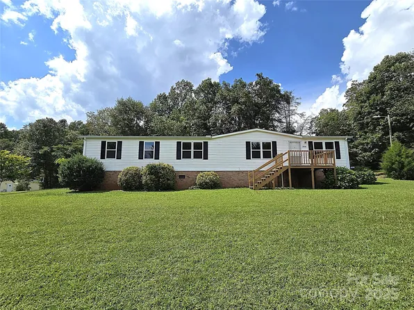 2540 Hart Hill Rd, Hickory, NC 28601