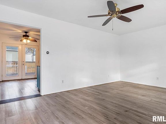 5th image of 610 W Madison St