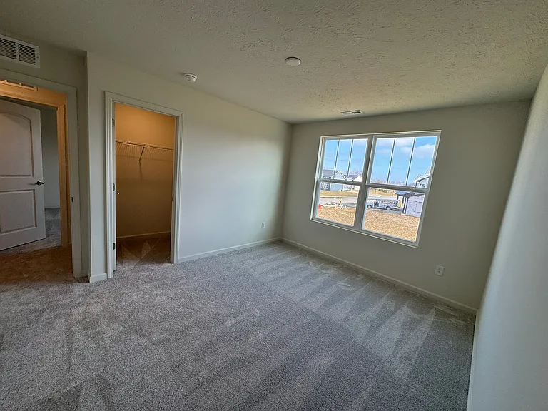6837 Bridle Oaks Ct — Photo 37