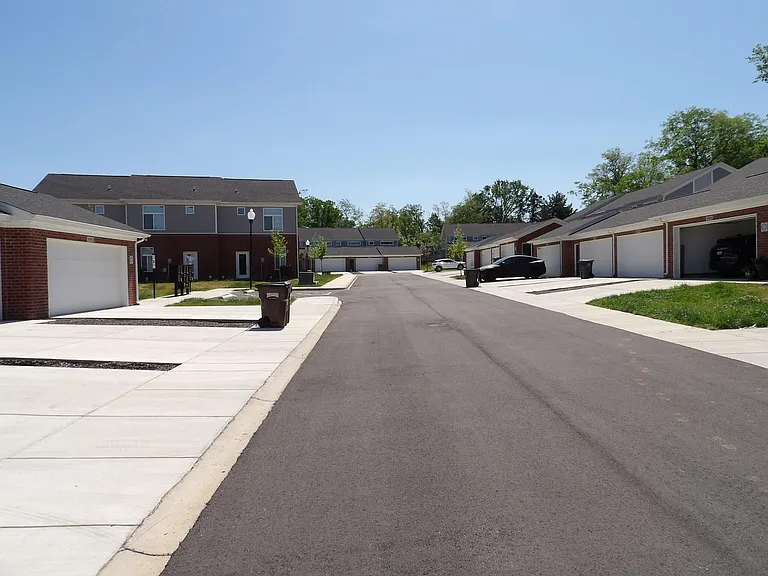10907 Cole Thompson Ln — Photo 34