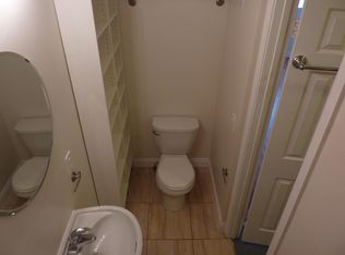 821 Hollins St APT 2B, Baltimore, MD 21201