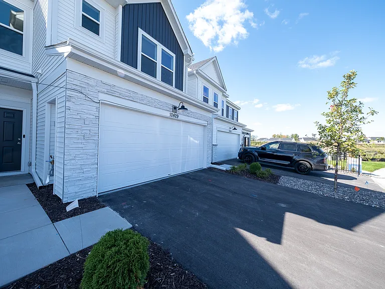 10429 Ithaca Ln N — Photo 22