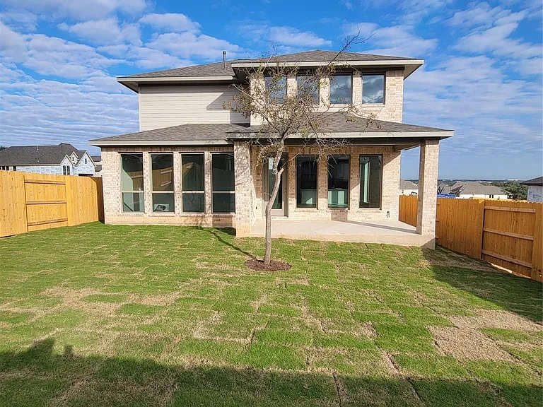 113 Bluff Creek Ln — Photo 29