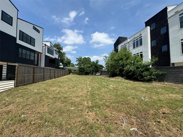 1611 Wheeler St, Houston, TX 77004