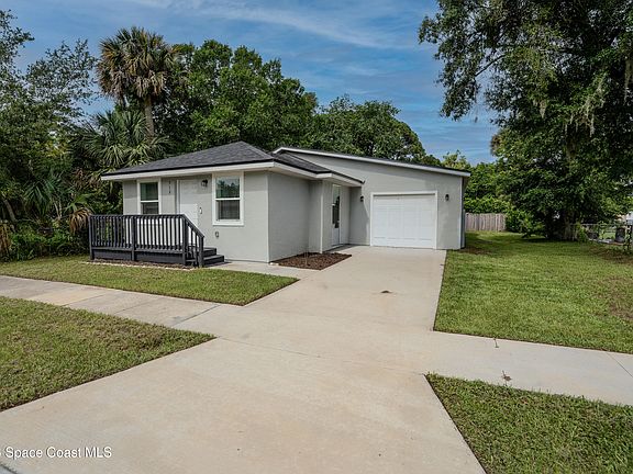 3rd image of 512 Canaveral Ave