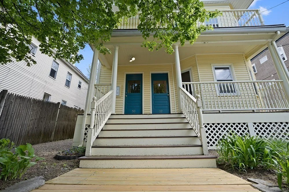 Building Photo - 52 Waterhouse St #52