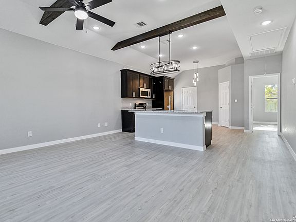 5th image of 1422 SAN ACACIA