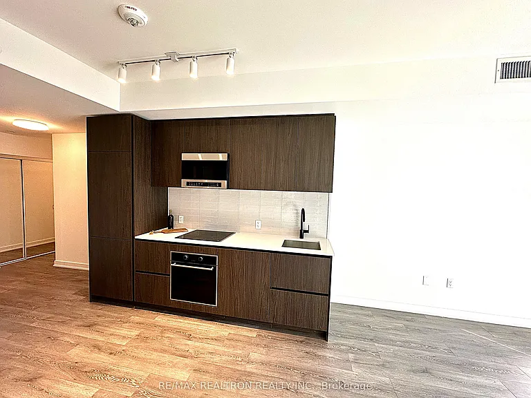 127 Broadway Ave #2805 — Photo 4