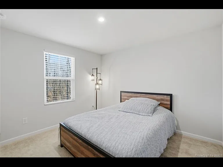 303 Lorraine Dr — Photo 13