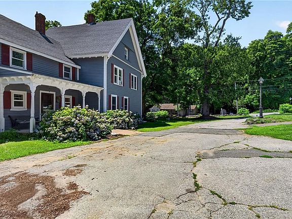 4th image of 225 Scott Rd