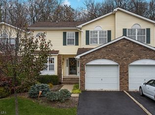 118 Butternut Dr, Wayne, NJ 07470
