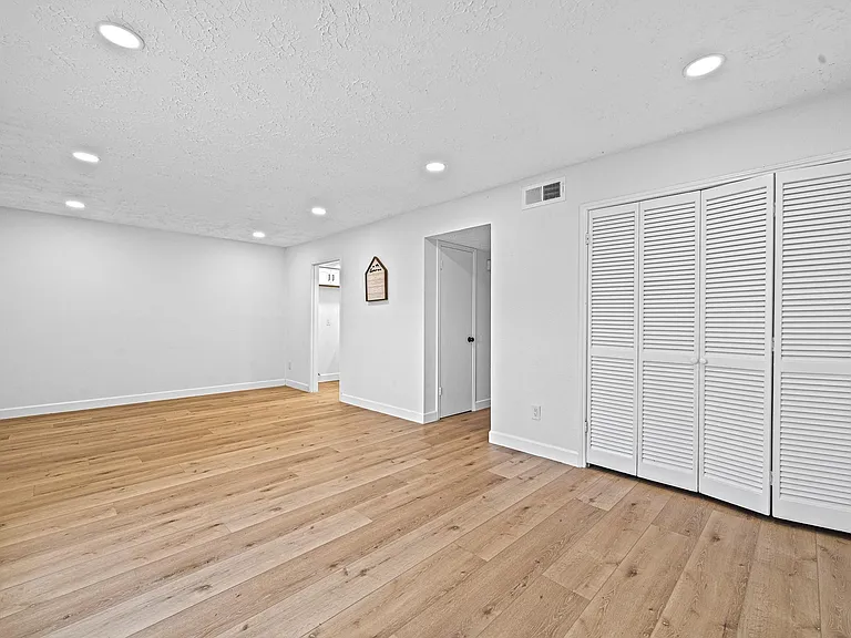 8726 Wilcrest Dr #8726 — Photo 8