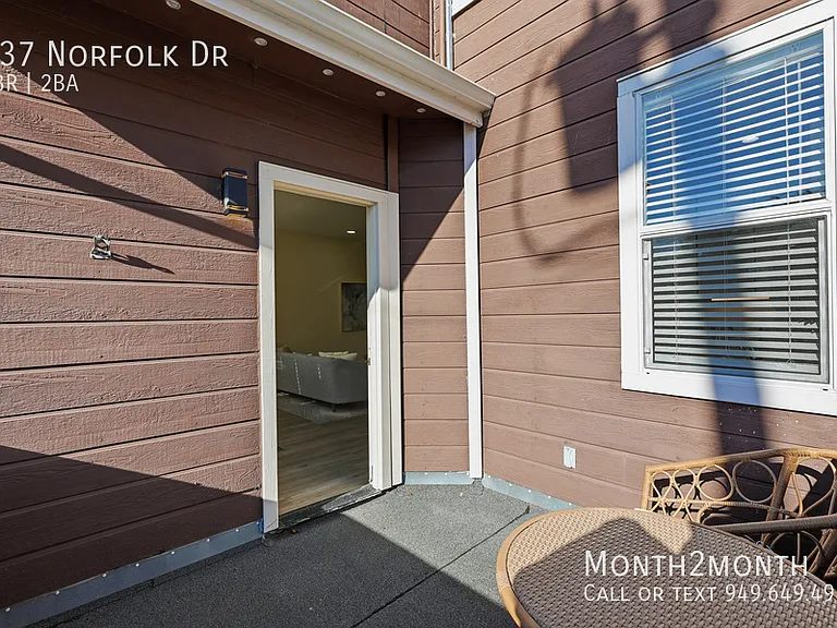 437 Norfolk Dr — Photo 60