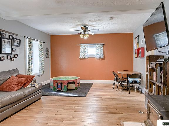 4th image of 6828 Ballard Ave