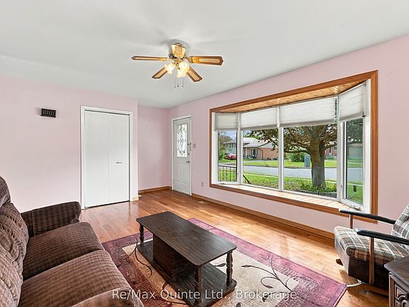 4th image of 237 Byron St