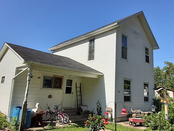 2nd image of 111 E Lucas St