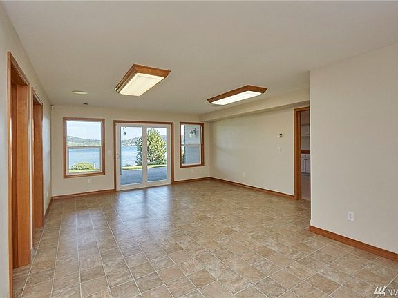 4th image of 6089 Watauga Beach Dr E