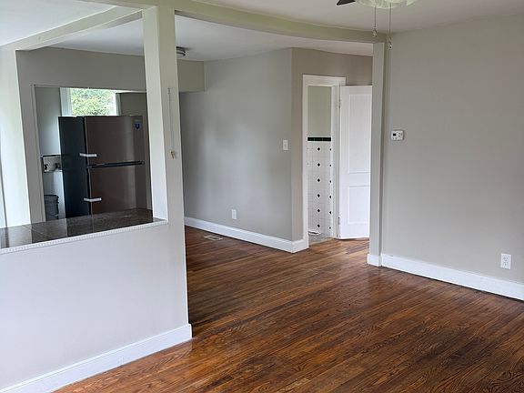 4th image of 309 Koch Ave