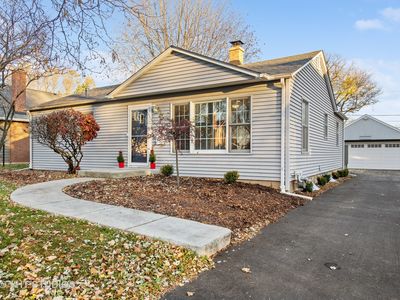129 Pomeroy Ave, Crystal Lake, IL, 60014